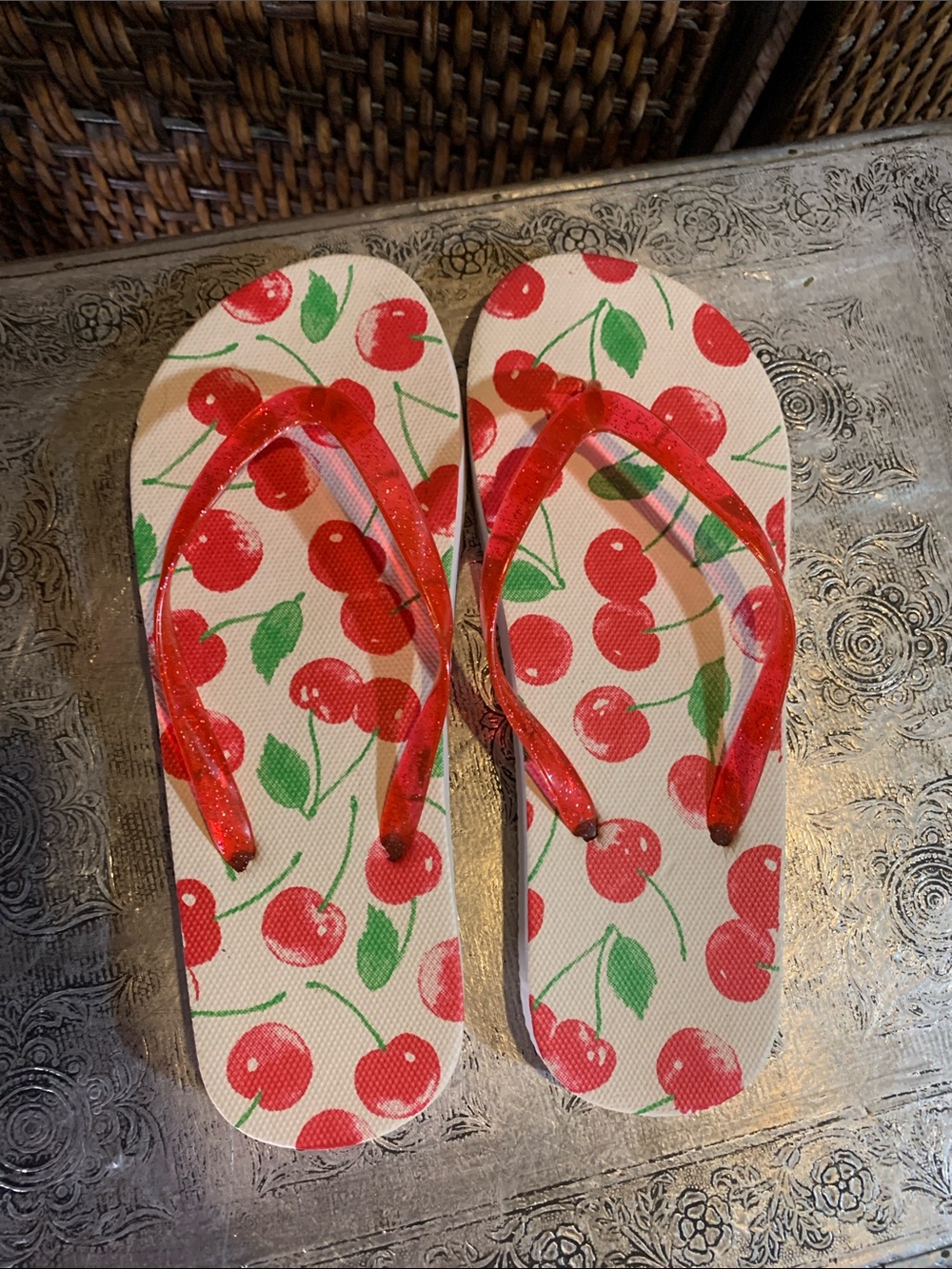 Vintage Y2K Cherry Flip Flops Size 7